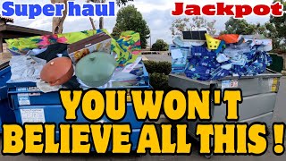 DUMPSTER DIVING  THIS IS AMAZING YOU WONT BELIEVE ALL THIS SUPER MEGA HAUL [upl. by Clorinda]