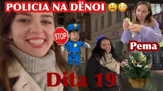 Policia ne marketin e krishtlindjeveZbukuroj pemen Paketimet per dhurata Haul Dhurata Vlog 19 [upl. by Gemperle25]