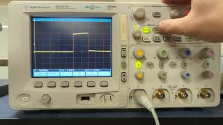 ECED Lab  Agilent MSO6014A Cursor amp Auto Measurement Setup [upl. by Azer]