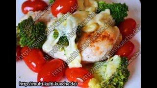 Low Carb Brokkoli Hähnchen Auflauf Rezept  Kochvideo  Brokkoli Hähnchenauflauf [upl. by Horgan]