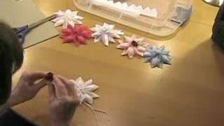 How to make Cometa Flower Wedding Favors [upl. by Ahsyak507]