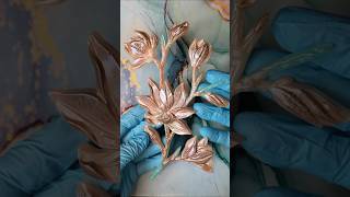 Making resin flowers 💐❤️resincraft resinart easyresin resinflowers resincreation diy [upl. by Aneekahs]