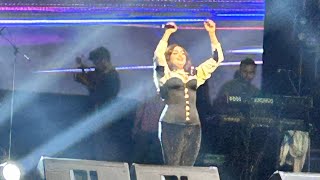 monali thakur live performance [upl. by Gemmell]