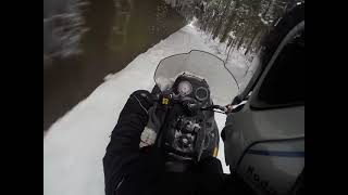 Прохват по лесу на снегоходе brp ski doo expedition sport 550f [upl. by Sandy]