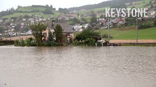 Heftige Regennacht für die Schweiz [upl. by Eadahc768]