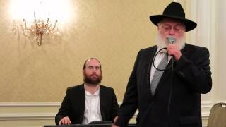 Singer Reb Abish Brodt singing quotKad Yasvin Yisroel  Hoffman Deutsch Wedding [upl. by Ase877]