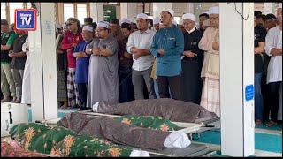 Air mata sambut ketibaan jenazah enam beranak [upl. by Annasus]