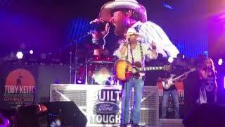 Toby Keith 1452 beers ago Live in Minnesota at Hinkley grand casino [upl. by Pudendas551]