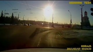 Un meteorito desata el pánico en la ciudad rusa de Cheliábinsk [upl. by Leihcey]