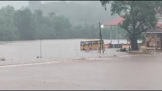 Anandan  Wadakkanchery uthraalikkav in flood [upl. by Ardni]