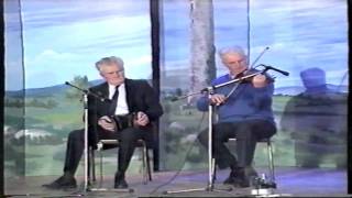 Paddy Murphy Concertina amp Peadar OLoughlin Fiddle play a set of reels 1991 [upl. by Novhaj353]