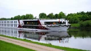 Kreuzfahrtschiff auf dem MainDonauKanal [upl. by Airdnaid578]