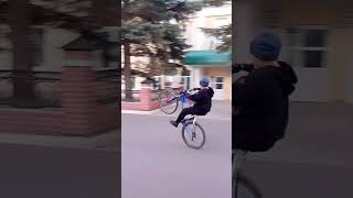 ТгкProstoПУПСЕНЬ street automobile edit bikelife bmx mtb лайк rec bmxlife stunt [upl. by Ailefo]