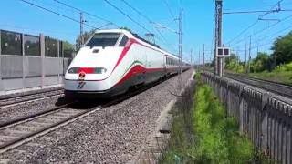 Treni velocissimi in transito2016 stazione MiraMirano Venezia [upl. by Sellihca]