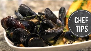 Classic French Mussels Recipe  Moules Marinière with White Wine amp Garlic Butter Sauce [upl. by Finstad576]