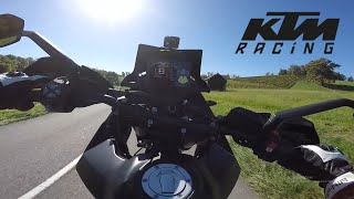 KTM SMT 890 Test  Essai  La banane absolue [upl. by Robbert661]