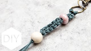 DIY sieraden maken met Kralenhoekje  Macramé sleutelhanger [upl. by Karli]