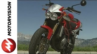 Test Drive Moto Morini Corsaro 1200 [upl. by Yerffeg]