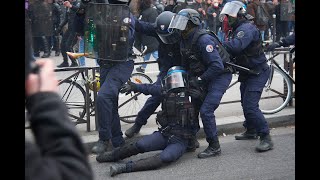 Manifestation contre la réforme des retraites Paris  070323 POV PHOTOGRAPHY [upl. by Dola]