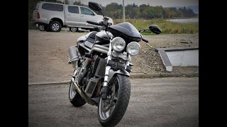 Triumph Speed Triple 955i 2002 [upl. by Htebsil]