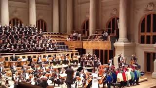 Carmina Burana na Sala São PauloSP Vozes do Amanhã e Coral Infantil Aprocima Lilia Valente [upl. by Atnwahsal406]