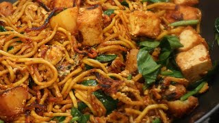 Mee Goreng Mamak Very simple recipe  Malaysian Stir Fried Noodles [upl. by Relly906]