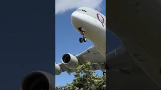 Crosswind Landing at Heathrow Airport airbus aviation planespotting [upl. by Leesa651]