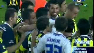 Volkan Demirel Koyduk mu   Fenerbahçe Şampiyonluk Töreni 2011 [upl. by Nonnaihr550]