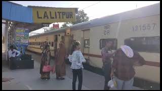 Arrival of AmritsarCSMT express at Lalitpur Junction [upl. by Jamieson930]