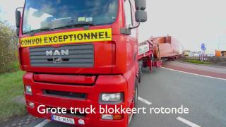 Grote truck blokkeert rotonde Sloeweg [upl. by Ahsenid]