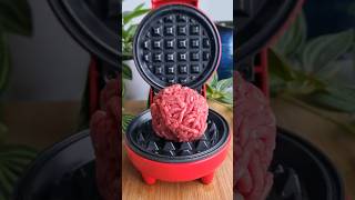 CHEESEBURGAUFRE  recette cuisine cheeseburger waffle snack smash burger fromage [upl. by Rooker]