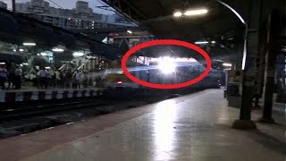 UNBELIEVABLE HEAVY SPARK  NEVER SEEN SUCH ELECTROSTATIC DISCHARGE BEFORE [upl. by Anhavas]