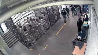 Inmates in Chicago clap for accused cop killer in jail [upl. by Ahsienroc]