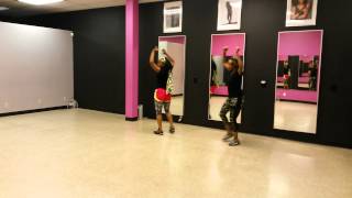 quotPapiquot by Jennifer Lopez  Choreo by Elisha Zuniga Zumba Routine [upl. by Nitsirhc]