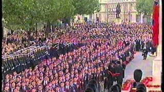 1000 Members of the Parachute Regiment Association Remembrance Sunday 2001 [upl. by Marissa]