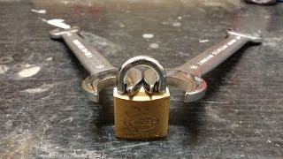 Cómo Romper un Candado con Llaves Fijas How to Open a Lock With a Nut Wrench Bend Test DIY [upl. by Ahsratan719]