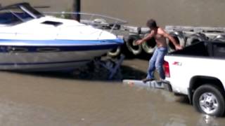 One man boat launch perfection You got to watch [upl. by Ashton]