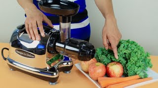 Omega J8006 Juicer Review  Omega J8006 Nutrition Center Review [upl. by Akeim]