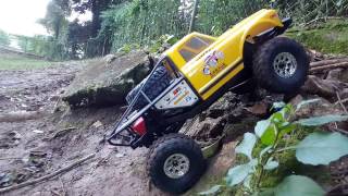 Vaterra k10 1972 chevrolet ascender crawling [upl. by Falzetta]