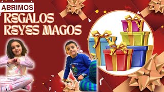 Abriendo regalos Reyes Magos reyesmagos regalos [upl. by Ayatnwahs]