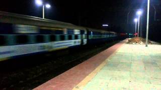 CENTRAL RAILWAY  VALSAD LIVERY KYN WCAM2p WITH PVRSNSICST FAST PASSENGER AT ITS BEST [upl. by Pryce]