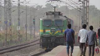 Valsad WAG 9  DEAD Sabarmati WDG 4 With High Speed CONCOR Freight [upl. by Lenra]