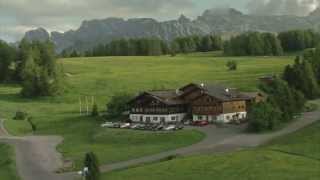 Seiser Alm  Hotel Ritsch  Ritsch Schwaige  Alpe di Siusi [upl. by Slyke]