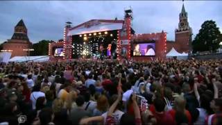 Shakira  Hips Dont Lie LIVE in Russia [upl. by Eytak411]