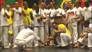 mestre charm e mestre camisa abada capoeira [upl. by Byram]