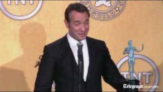 Jean Dujardin sings Marseillaise after SAG win [upl. by Eeznyl]