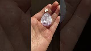 Kunzite pendant✨ kunzite kunzitecrystal edelsteine kristal gemstone crystals jewelry [upl. by Ainslee]