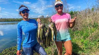 GIRLS vs BOYS Kayak BASS Fishing [upl. by Yelahc563]