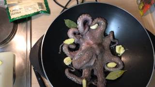 Zubereitung eines Pulpo  Tintenfisch [upl. by Biamonte44]