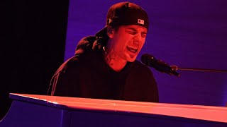 GRAMMYs 2022 Justin Bieber Performs Stripped Down Version of Peaches [upl. by Nicky]